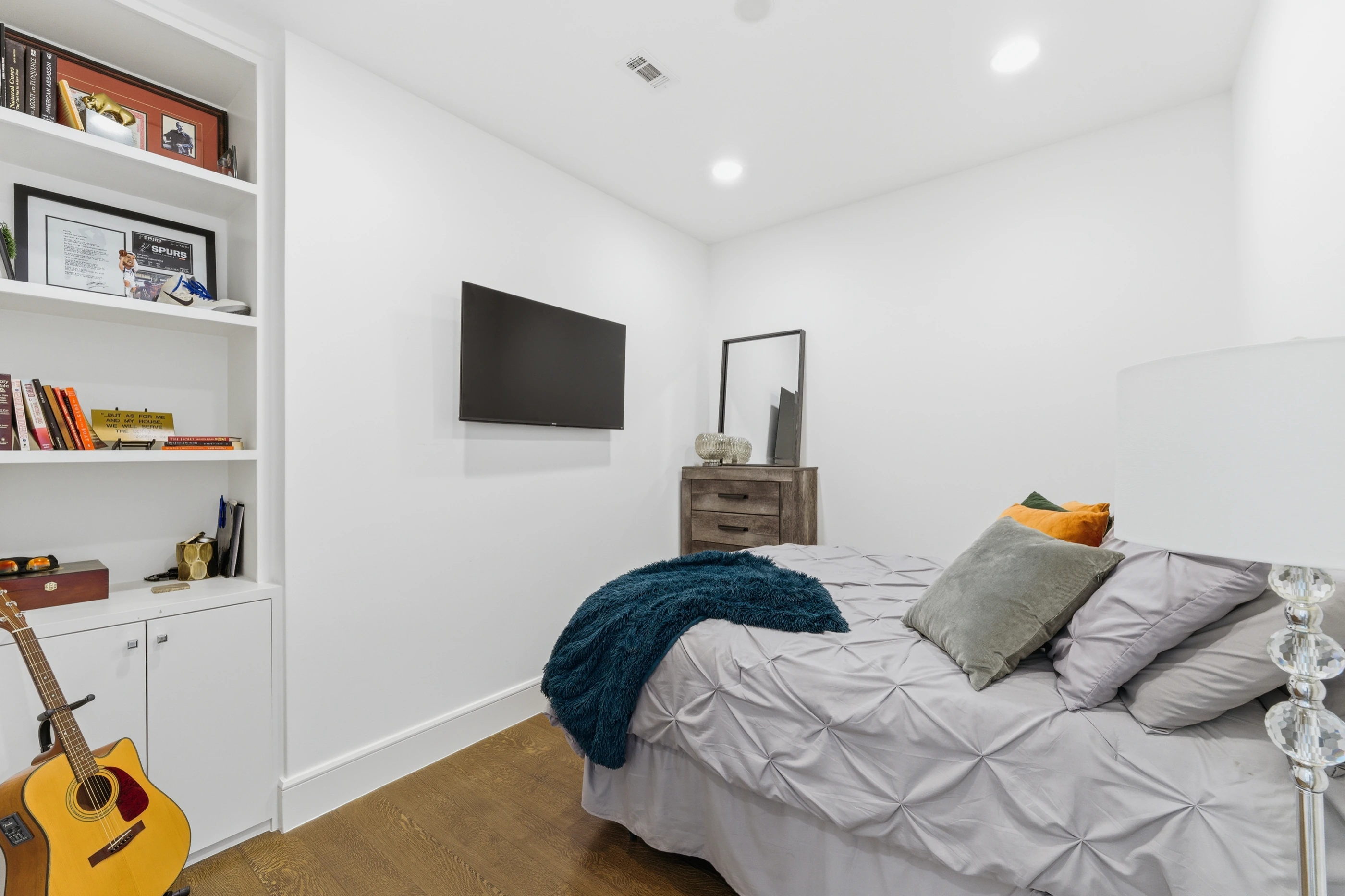 Guest suite
