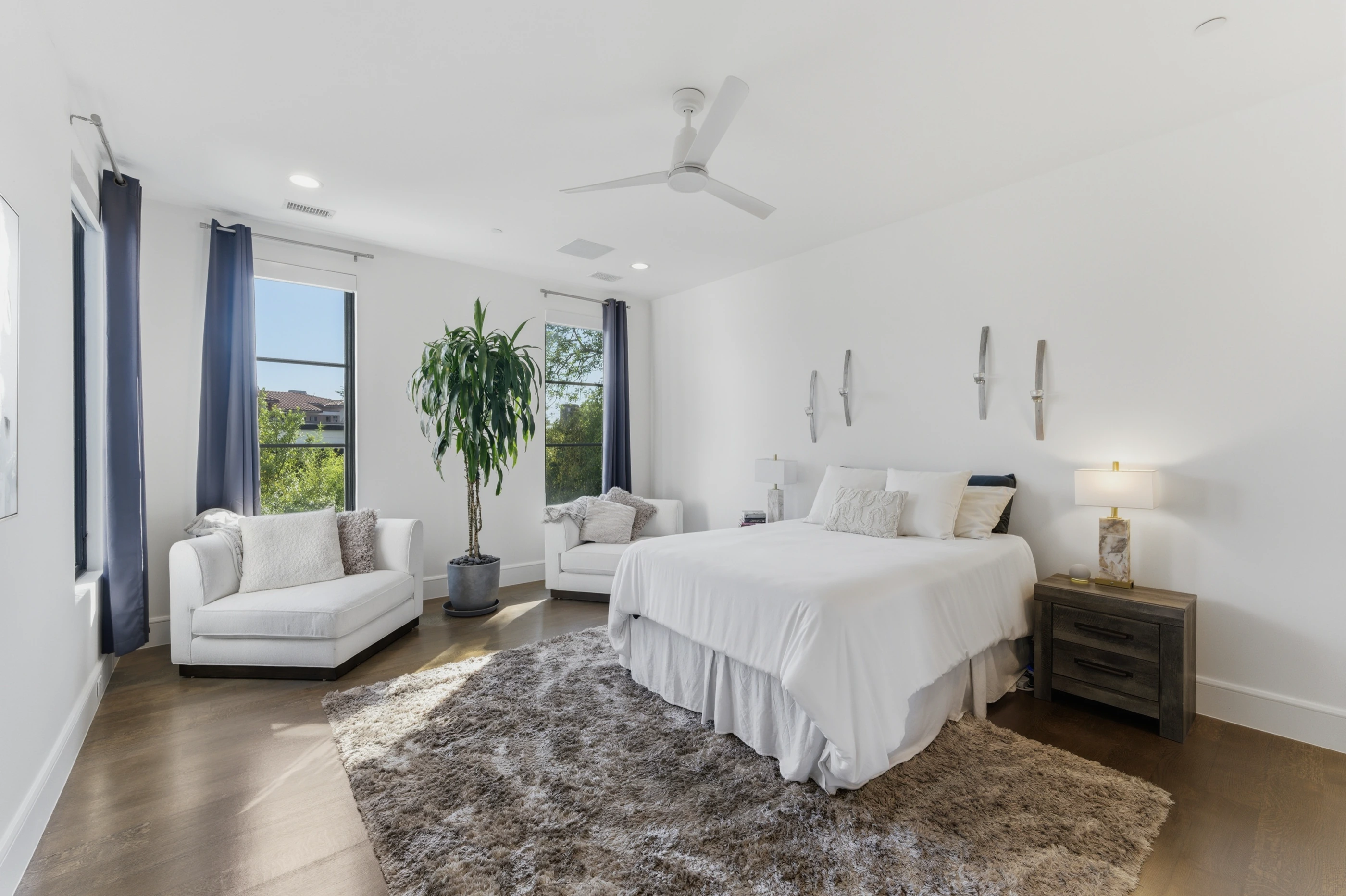Primary suite